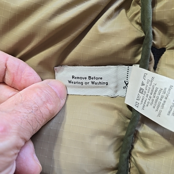 J Crew Expedition Down Filled Mens Size Large Boulder Vest - Picture 9 of 10